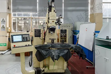 MOORE G18 CNC Jig Grinding Machine (America)